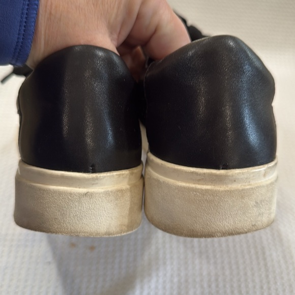 Vanelli leather black tennis shoes size 7.5 - Picture 2 of 6